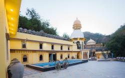 Gulmohar Retreat And Spa