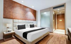 Super Townhouse Chhatarpur Near Metro Park