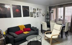 Apartment-Proche RER- 2 bedrooms & 4 double beds