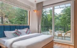 The Oasis I Luxury 2 Bedroom I Bathtub I Shimla