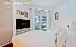 Sophisticated Studio Escape Luxury Design