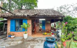 Vong Nguyet Homestay - Entire Bungalow 36m2
