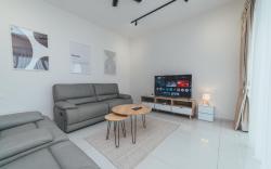 Danga Bay Coastal Bliss 3BR 8Pax w 3Balcony