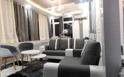 Sky view Villa (independent, luxurious
Wi-Fi, AC