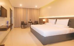 Iloilo Gateway Hotel and Suites by RedDoorz
