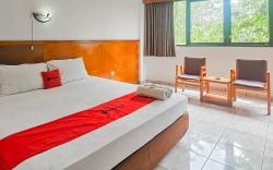 RedDoorz @ Hotel Kumala Pelabuhanratu
