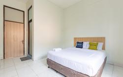 Urbanview Syariah Wisma Husada Kalibanteng