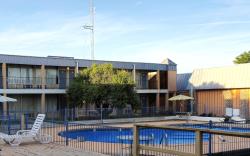 Castle Inn & Suites by OYO Lawton