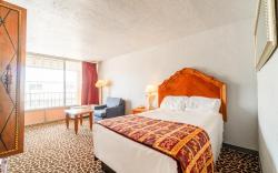 Castle Inn & Suites by OYO Lawton