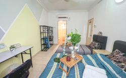 Puchong, 1-12pax, Projector, Free WiFi, 3BR