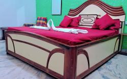 Shri Athithi Hotel