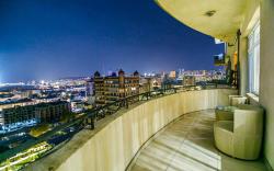 Luxury 2 bedroom on 17th floor with Seaview