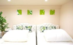 New! 4 minutes by train + 6 minutes on foot to Shinjuku Station! Up to 7 people