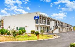 Relax Inn by OYO Columbus OH I 70