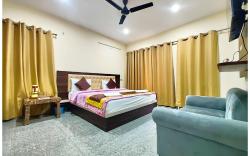Goroomgo Moonlight Restaurant and Hotel Bhimtal
