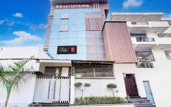 Super Collection O Hotel Star Inn Near By Hindon Airforce Mohan Nagar Ghaziabad