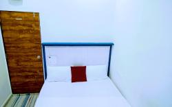 Royal Guest House and Dormitory