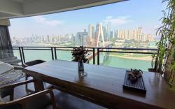 Wu Chao - Linjiang, Luxury Large Flat with River View, Four Rooms and Four Beds