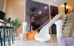 Slide n Hide @ Austin 6pax cinema smart home