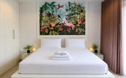 Beachfront Tropical Studio with Partial Sea View 