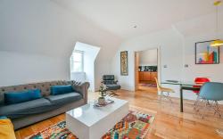 3BR Brentford Apt Overlooking Syon Park| Kew 5min