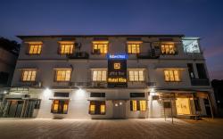 Hotel Riza International