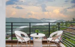 Hill Crest Kasauli . 