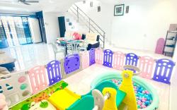 Double Storey 5 bedroom @ 18pax