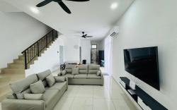 Austin JB Gather Corner Lot#15pax #Tebrau/Ikea