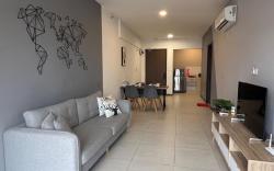 K Avenue 2br Family Room Near KK Airport CITY VIEW