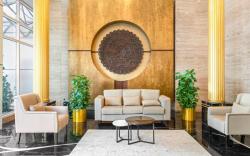 Luxury 3BR with Stunning Full Marina View in Dubai