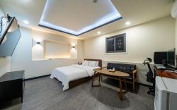 Incheon Airport Unsu Station Daily 