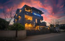 FabHotel Villa The Suites - Nr. Prayagraj Junction
