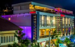 DEJAVU 2.0 HOTEL BAJO KOMODO