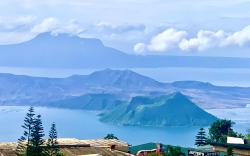 Tagaytay Taal View by Cattitude