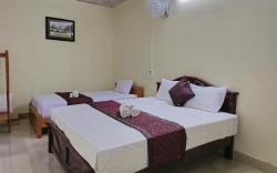 Vi Hotel and Tour