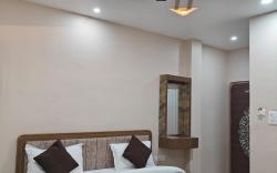 Hotel The Pushpraj 