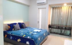 The Square - King Suite  Apartemen Service NetFlix