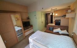 The Square - Apartemen - Studio 2 in 1 - Netflix 