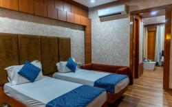 HOTEL PLATINUM PALACE NEAR MEDANTA HOSPITAL SECTOR 38