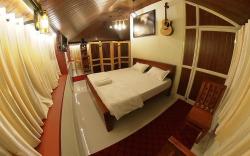 Makam Holiday Home