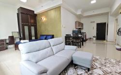 Studio Apartment Walking to Twin Tower