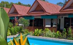 Phuket Palai Hideaway | Poolside Bungalow 3