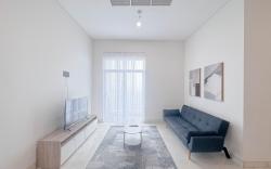 Homey 3BR at Grand Sungkono Lagoon Apt By Travelio