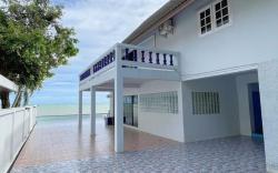 Gao Bee One Beach Club