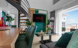 Pattaya Luxe Penthouse - Outdoor Pool & Terrace