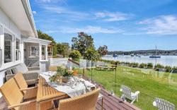 The Little Lake House at Rathmines waterfront on Lake Macquarie