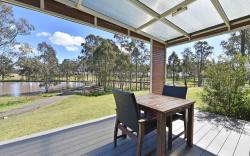 Ironbark Hill Spa Bath Villa 4 - Novato