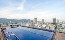 Diamond Beach Hotel