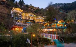 Zostel Plus Mussoorie (Kempty)